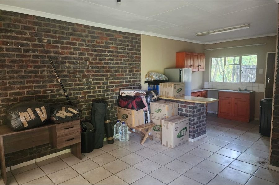 To Let 1 Bedroom Property for Rent in Zuurplaat A H North West